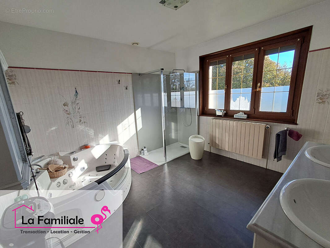 Maison à AILLEVILLERS-ET-LYAUMONT