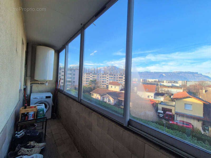 Appartement à SAINT-MARTIN-D'HERES