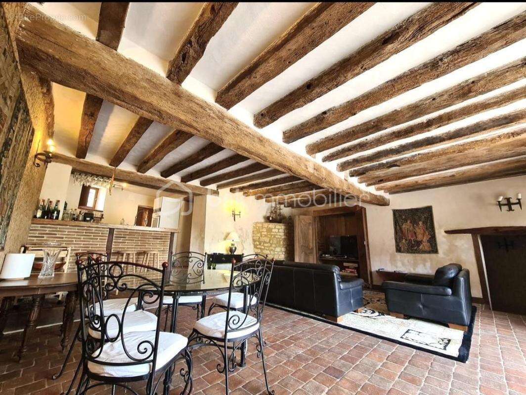 Maison à RIVARENNES