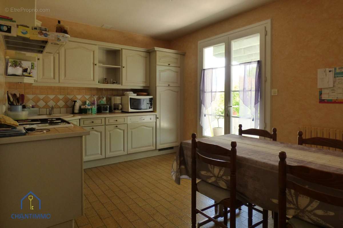 Maison à LA CAILLERE-SAINT-HILAIRE