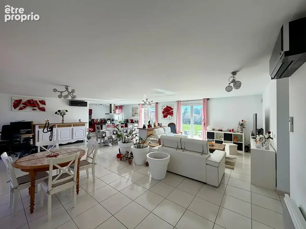 Maison de plain-pied récente, Volumes exceptionnels & fort potentiel - photo 7