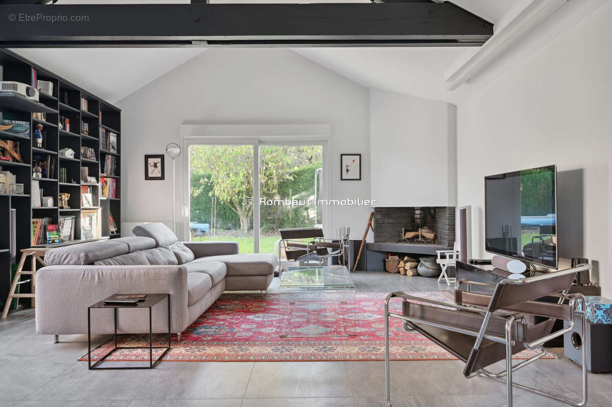 Maison à LA CELLE-SAINT-CLOUD