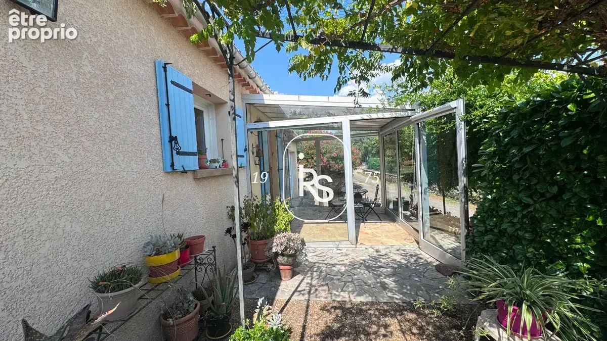 Villa de plain-pied de 78 m2 au calme avec terrain plat, et deux garages. - photo 17