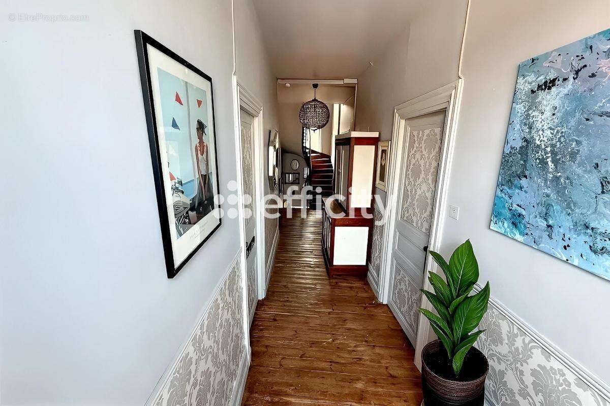 Maison à VILLEFAGNAN