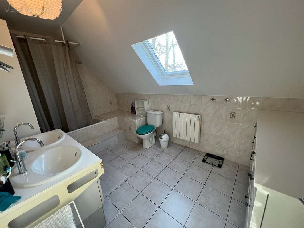 Maison à SAINT-CHERON