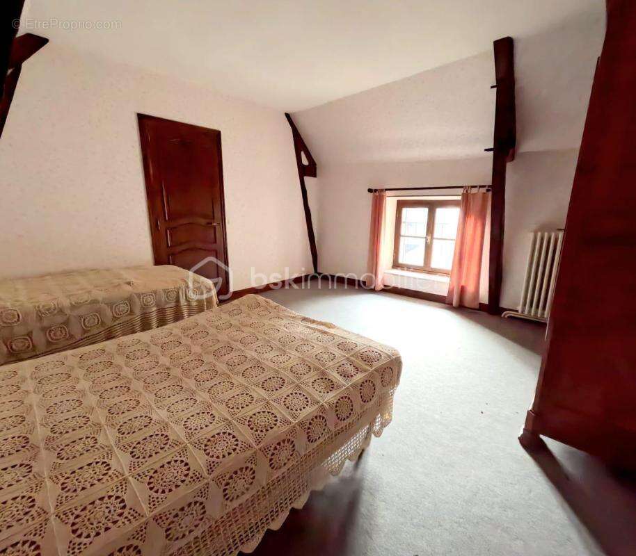 Maison à COURLON-SUR-YONNE