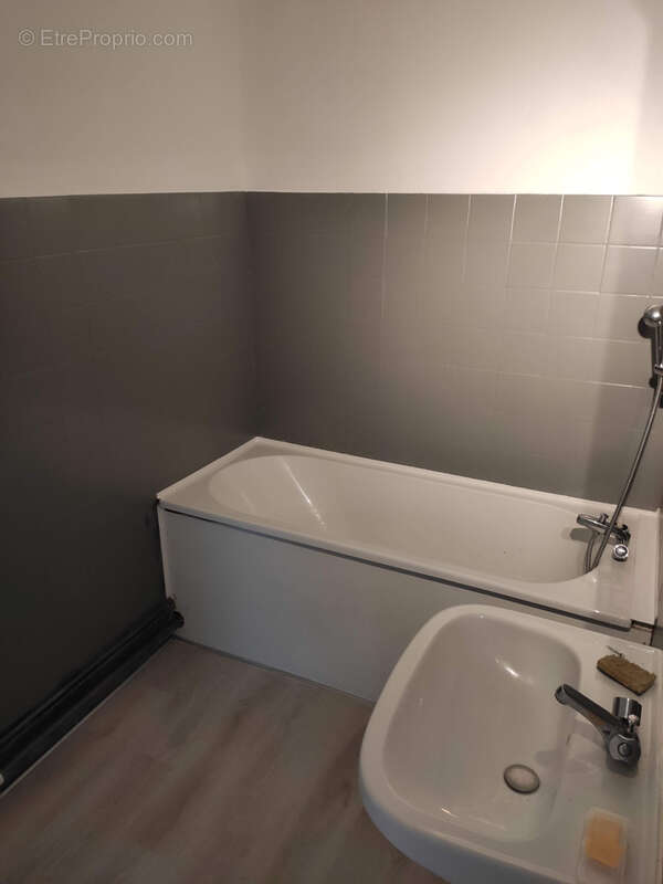 Appartement à DELME