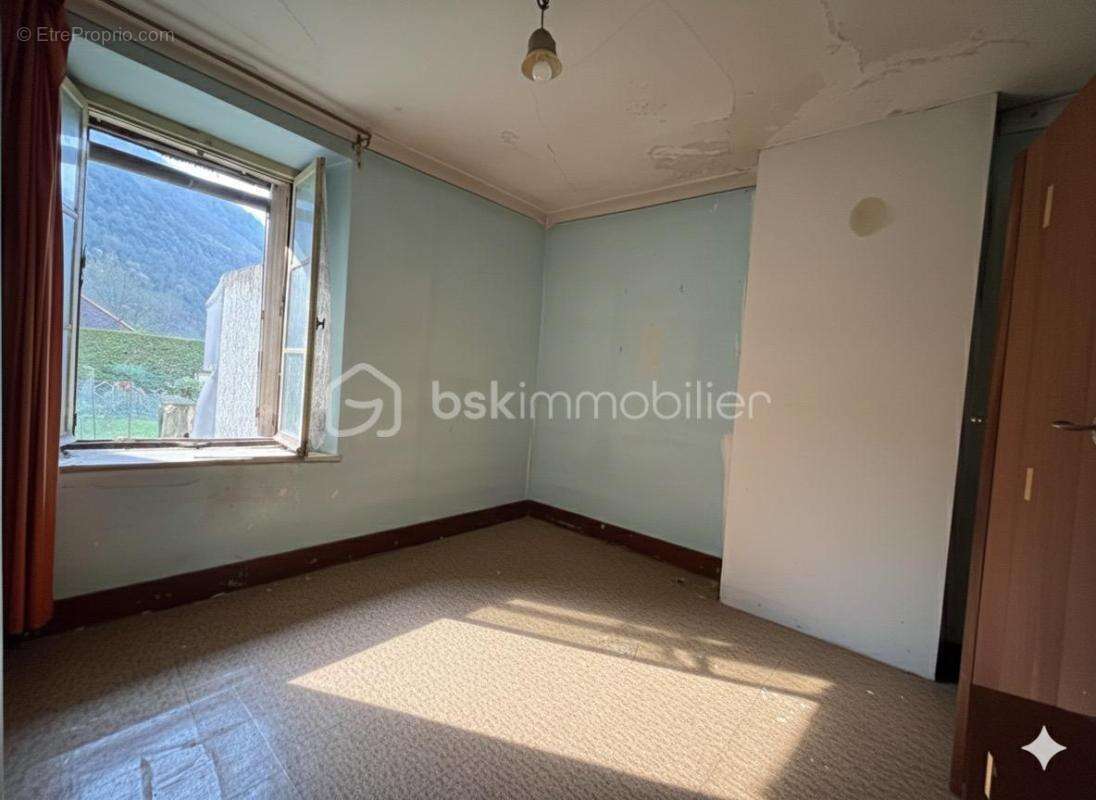 Maison de village T5 de 105 m² à rénover – Séchilienne - photo 15