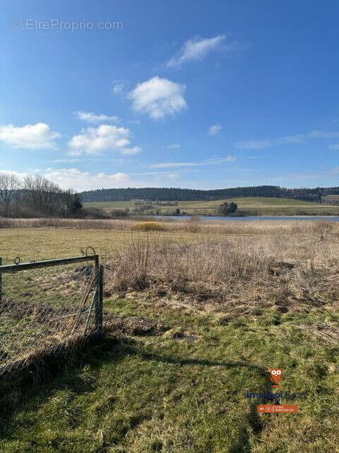 Maison à MONTPERREUX