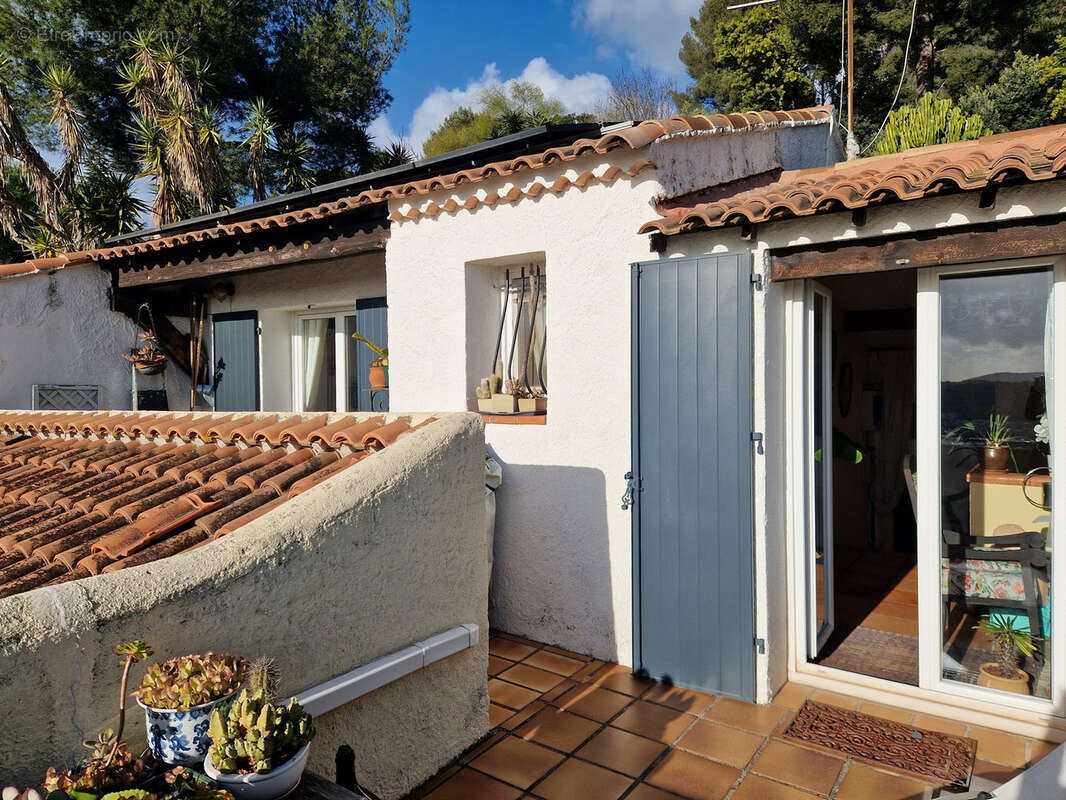 Maison à LA VALETTE-DU-VAR