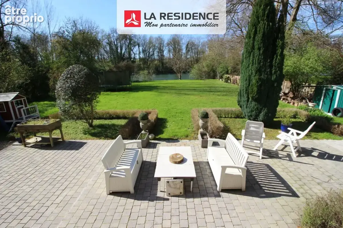 Maison 240 m² à Belbeuf  - photo 2
