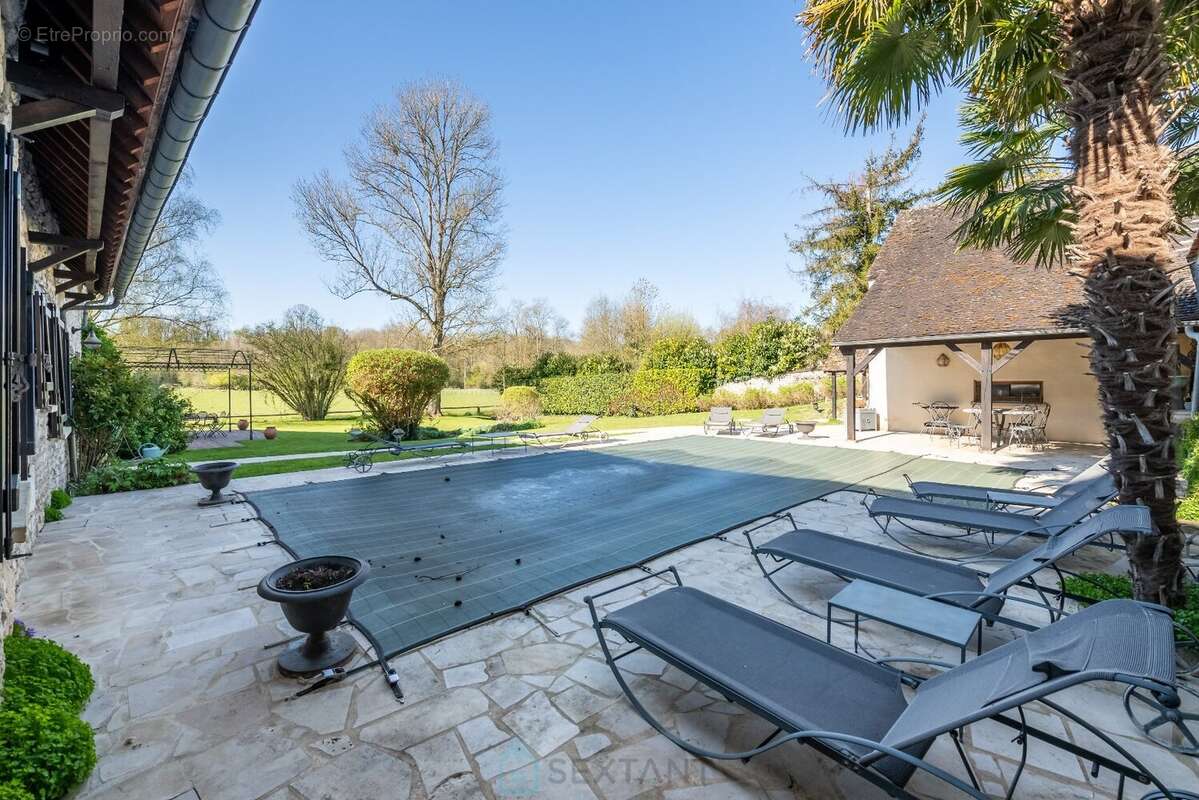 Maison à FONTAINEBLEAU