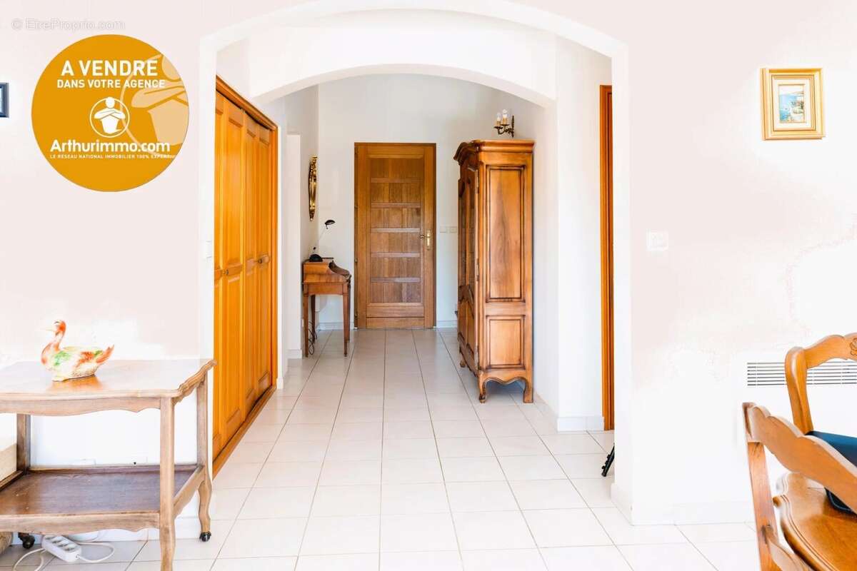 Maison à BORMES-LES-MIMOSAS