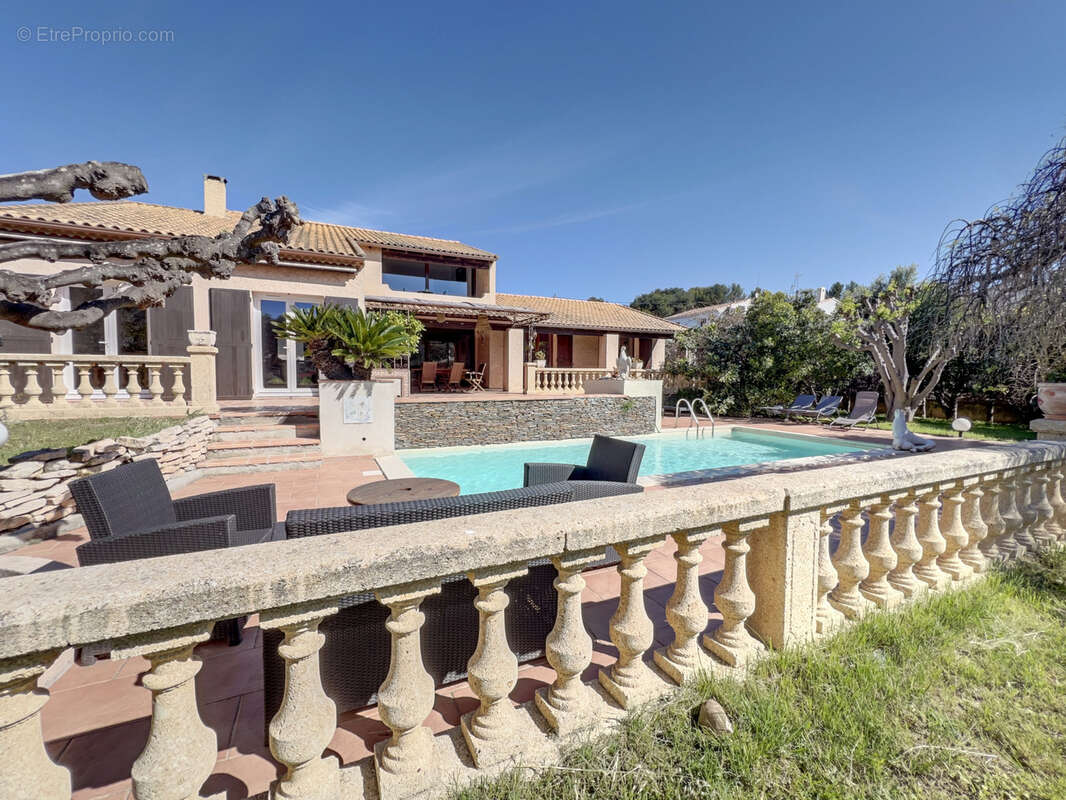 Maison à SAUSSET-LES-PINS