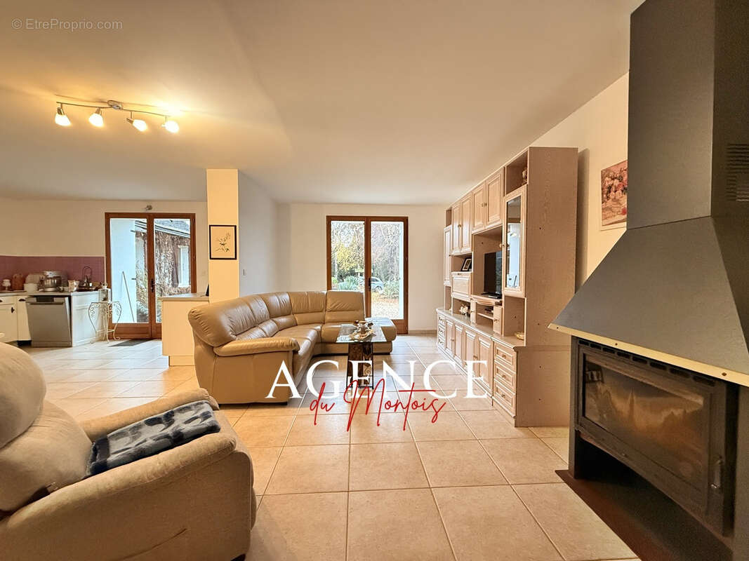 Maison à PERCENEIGE