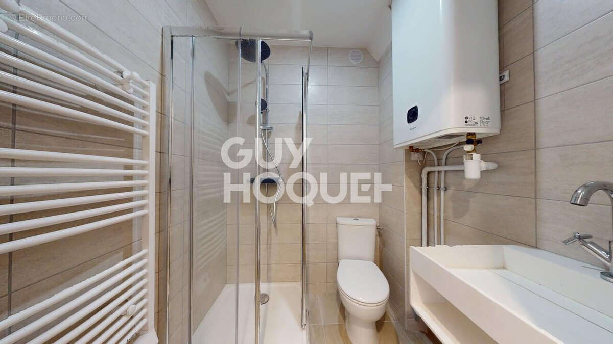 Appartement à AUBERVILLIERS