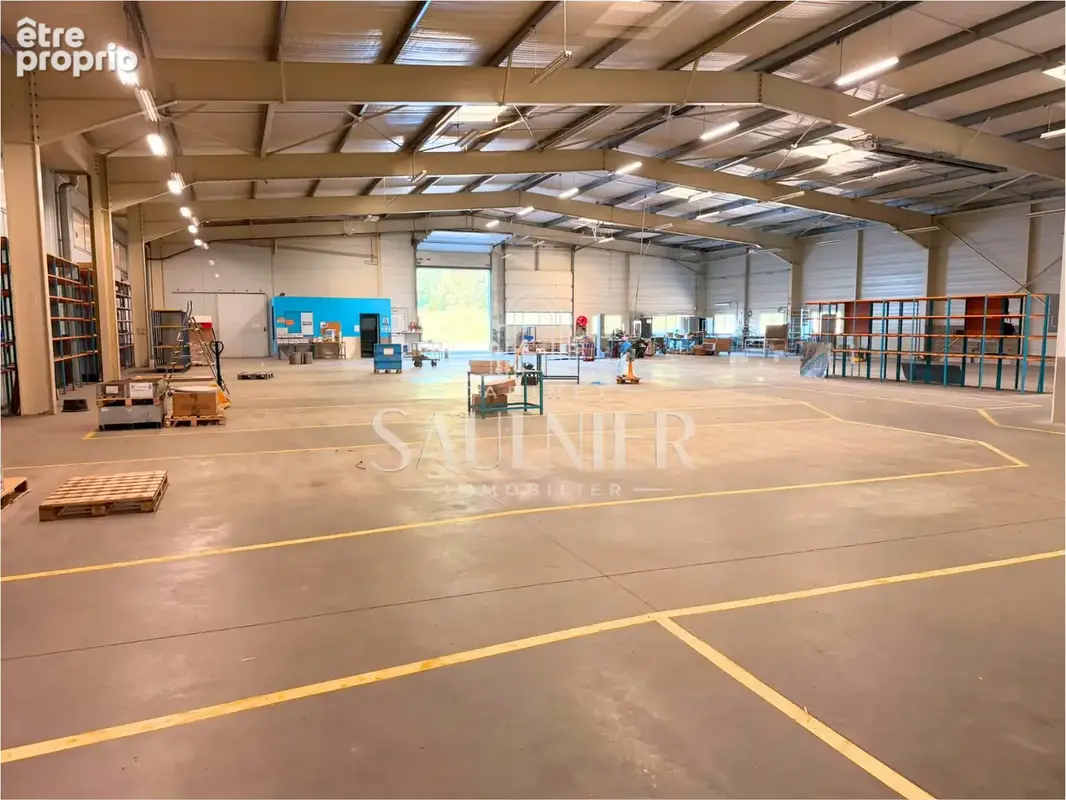 En sortie de Montrichard, A vendre locaux commerciaux et industriels. - photo 10