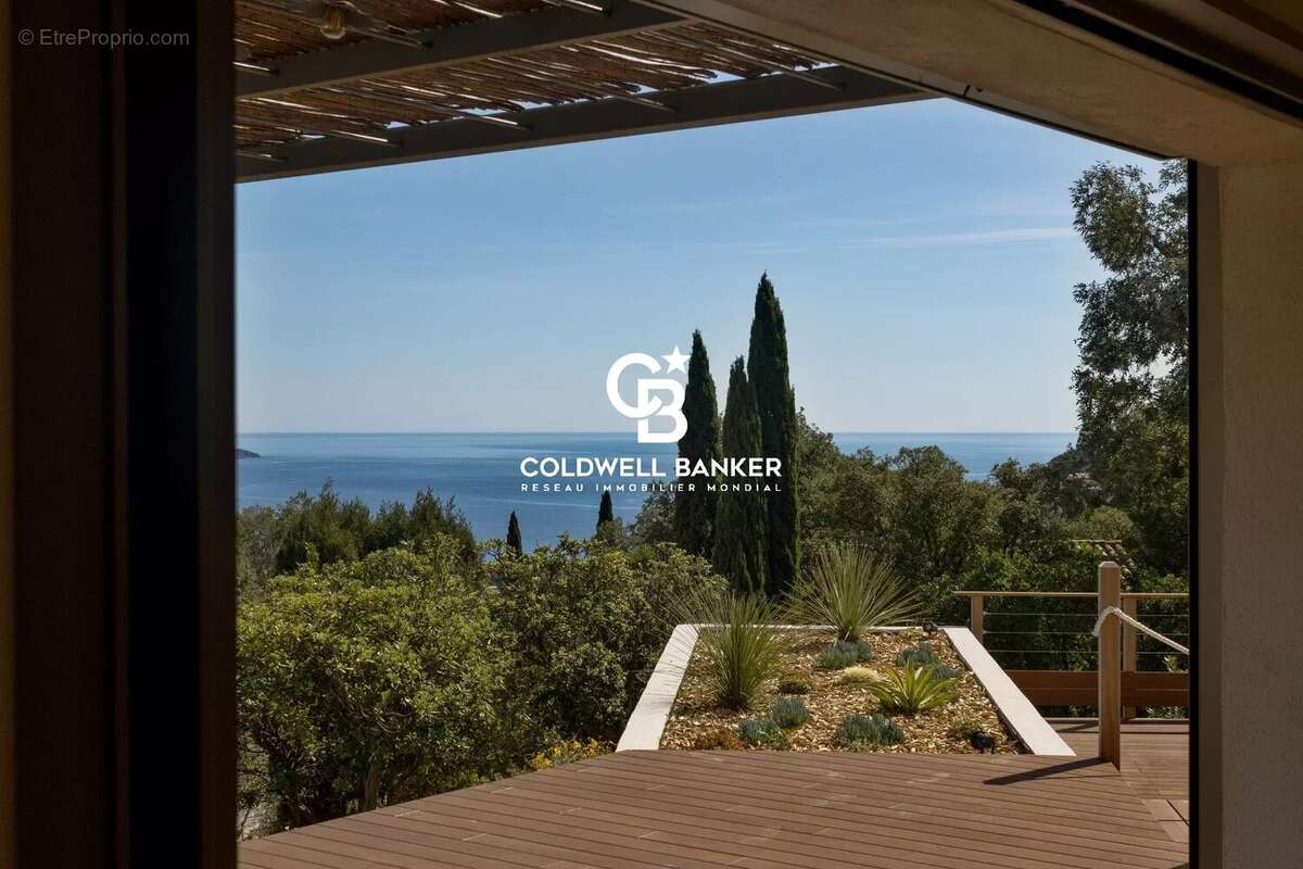 Maison à CAVALAIRE-SUR-MER