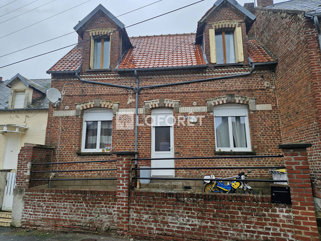 Maison à BEAUREVOIR