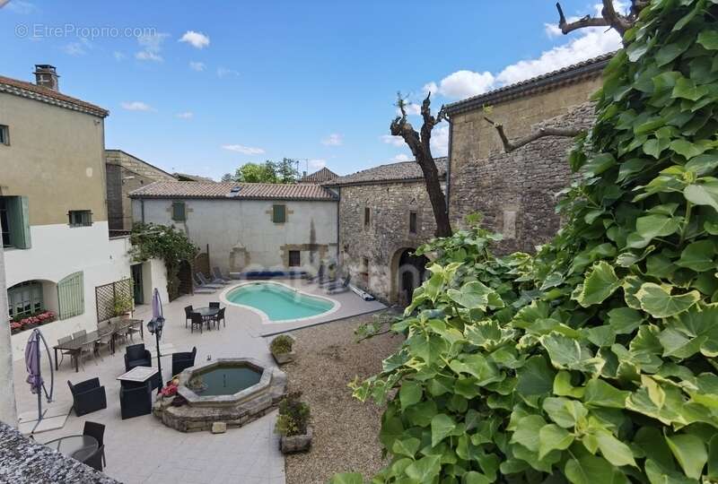 Dpt Gard (30), à vendre UZES propriete P14 de 548 m² - Terrain de 830,00 m² - photo 26