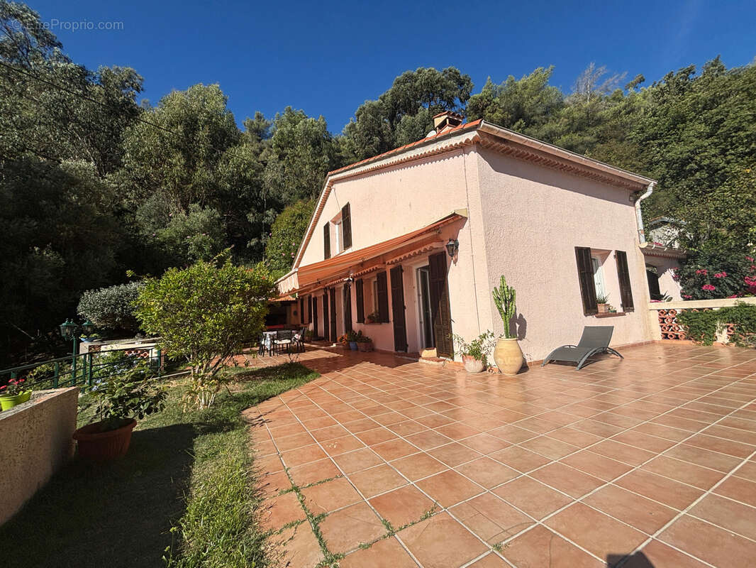 Maison à ROQUEBRUNE-CAP-MARTIN