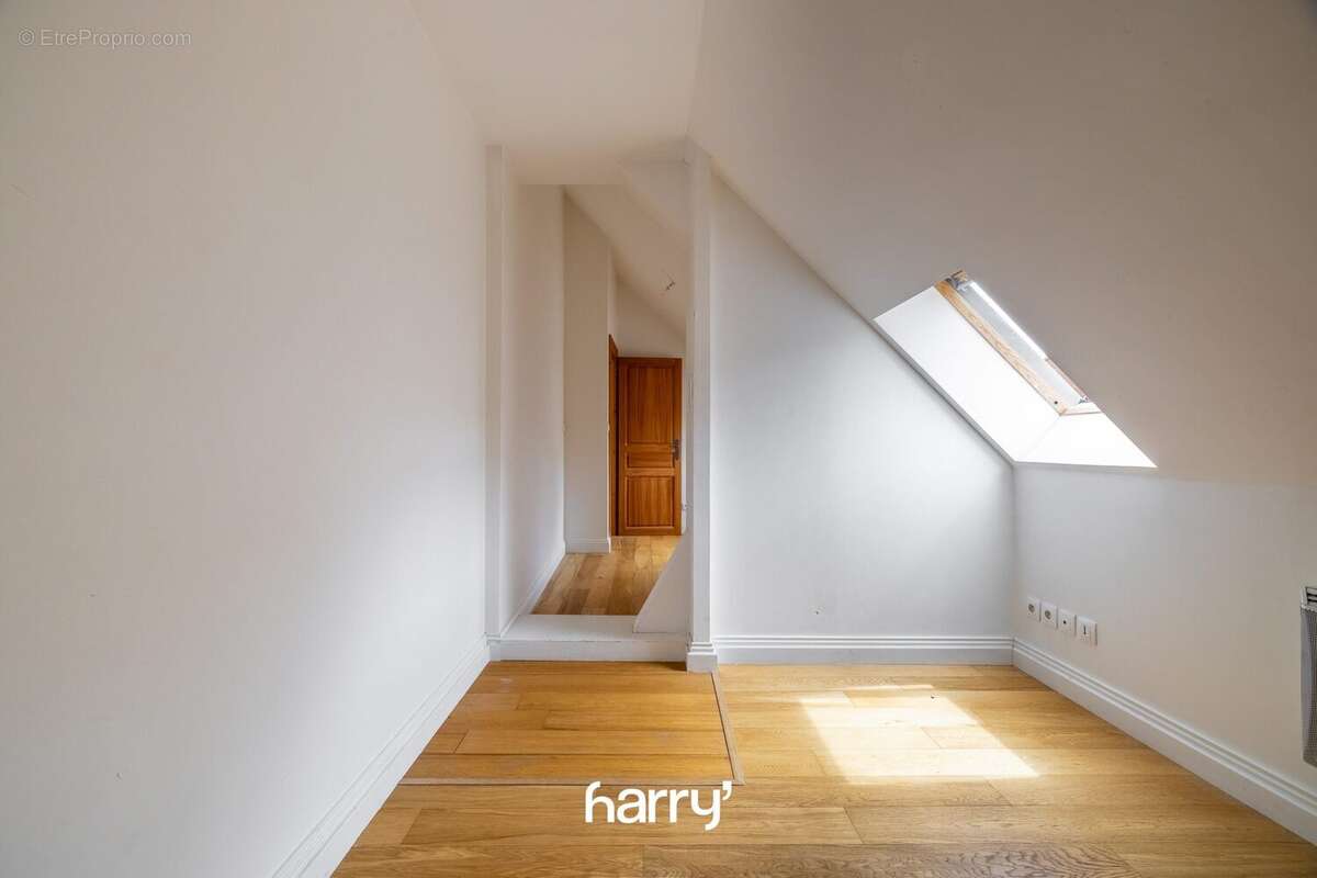 Appartement 70 m² à Besancon  - photo 3
