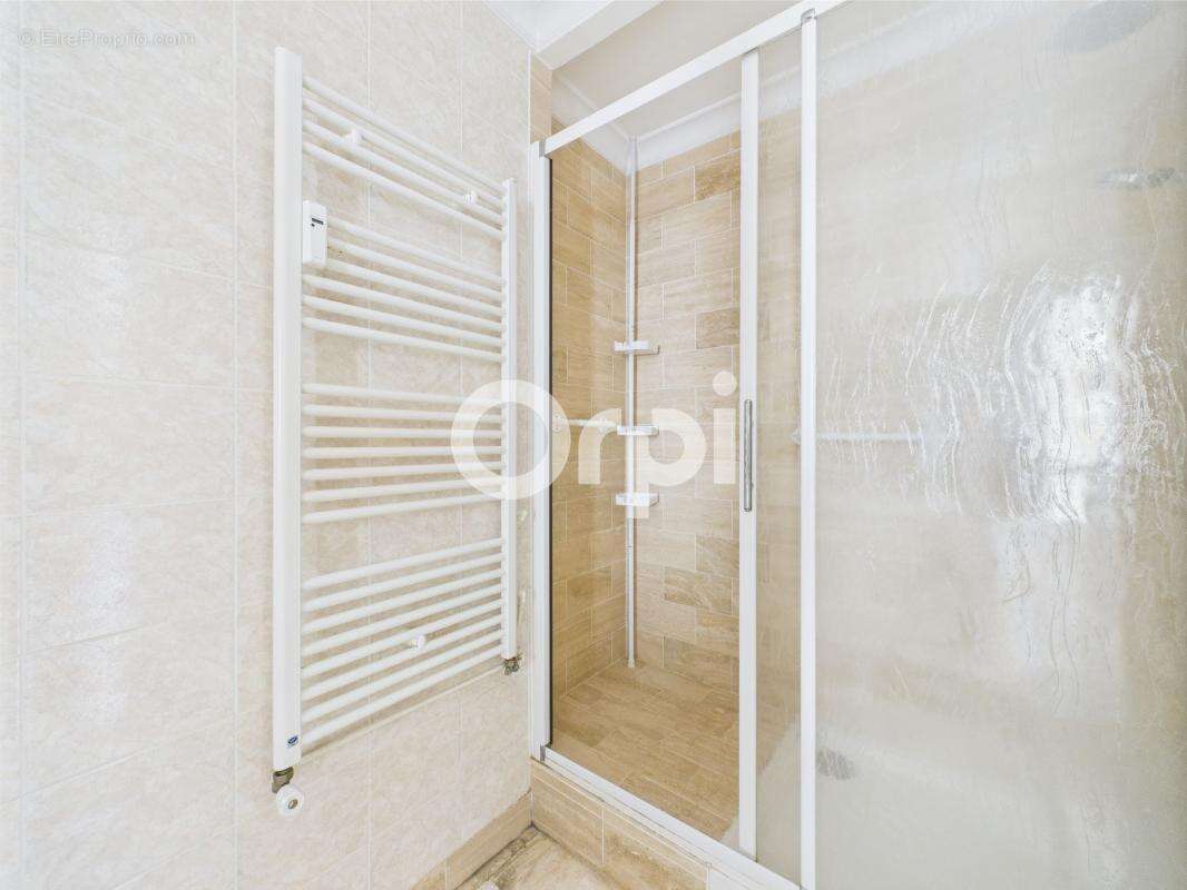 Appartement à MANDELIEU-LA-NAPOULE