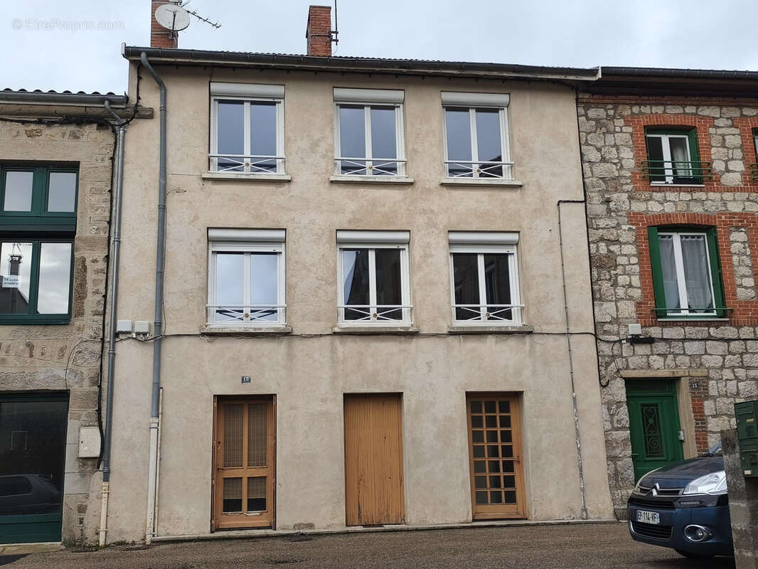Appartement à JONZIEUX