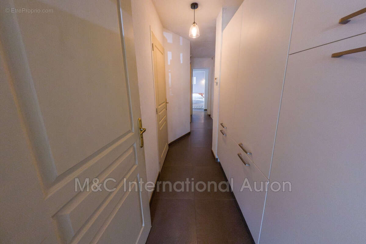 Appartement à SAINT-ETIENNE-DE-TINEE