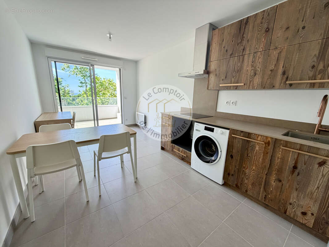 Appartement à MARSEILLE-9E