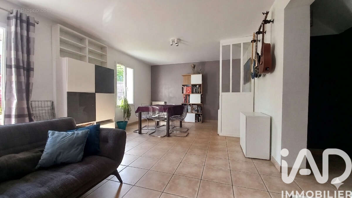 Photo 2 - Maison à CHAMPS-SUR-MARNE