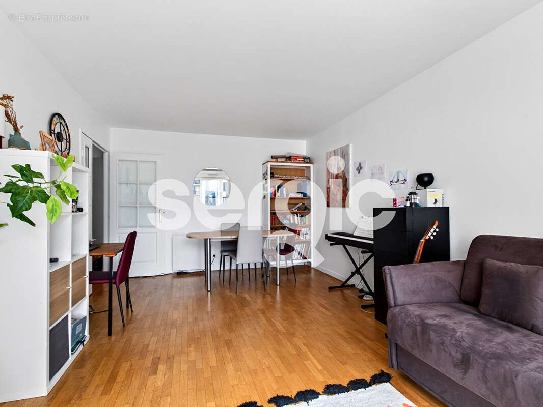 Issy-les-moulineaux - val-de-seine - t3 67.53m² + balcons - cave et parking - libre d'occupation - photo 5