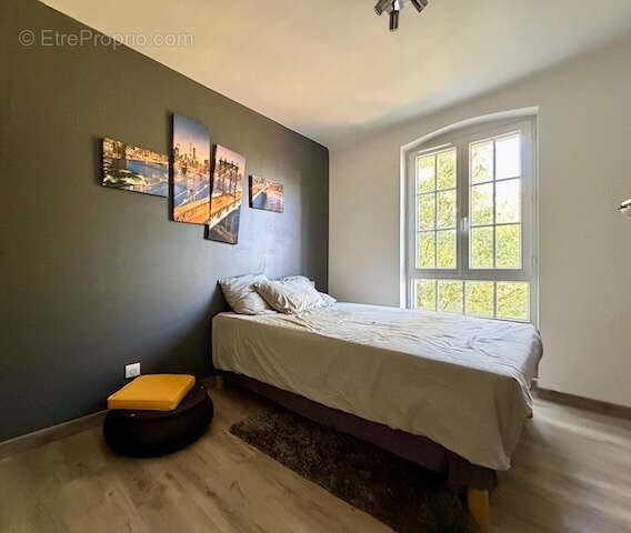 Maison familiale avec appartement et piscine sur 3020m2 de terrain - photo 9