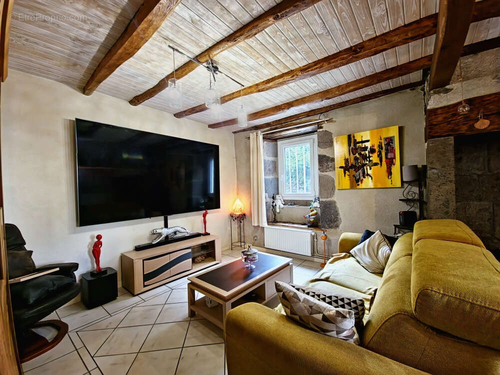 Maison à PAILHEROLS