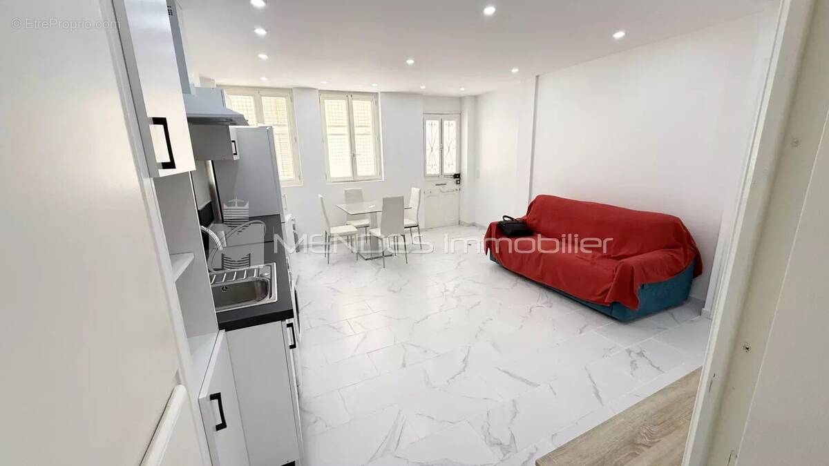 Appartement à BEAUSOLEIL