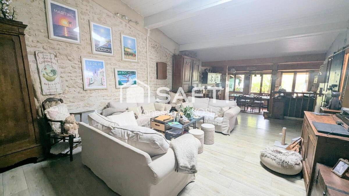 Photo 1 - Maison à SAINT-JEAN-D&#039;ANGELY