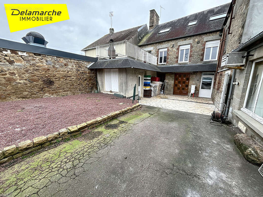 Maison à MARCEY-LES-GREVES