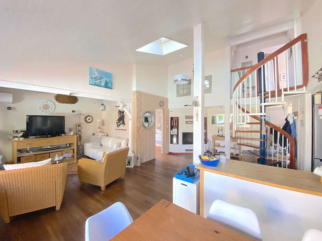 Maison à GUJAN-MESTRAS