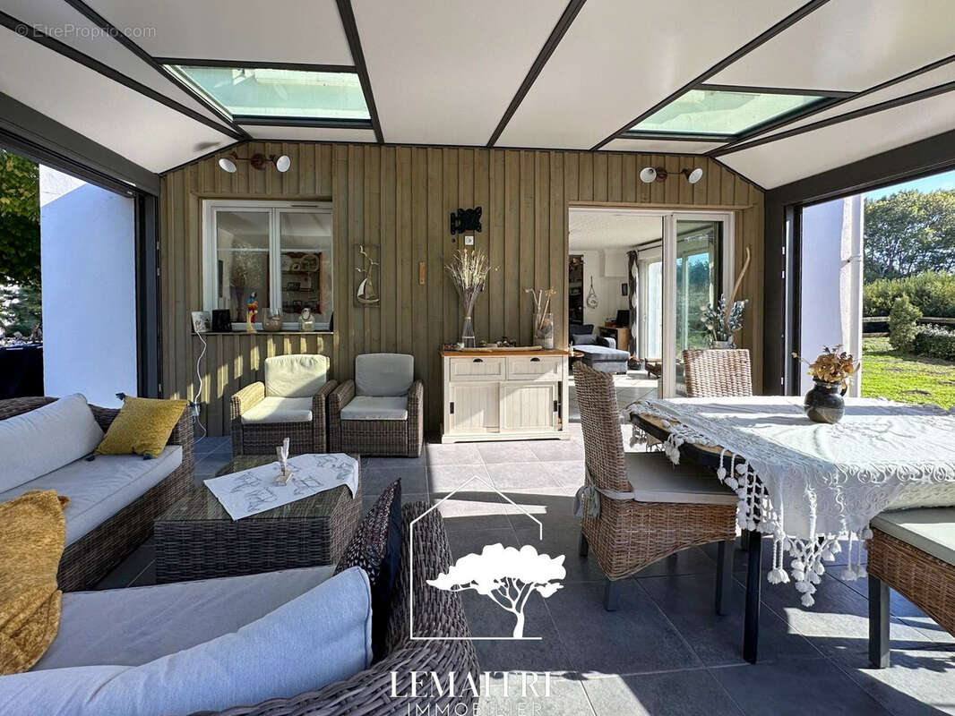 Maison à LES MATHES