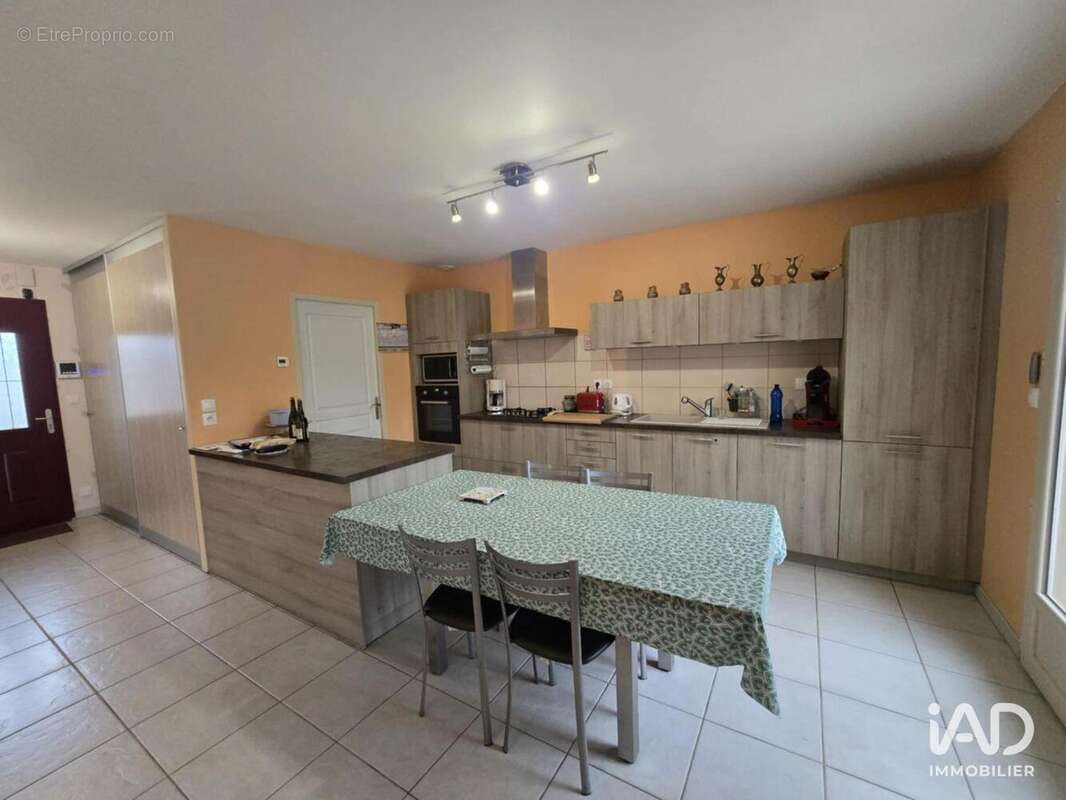 Photo 3 - Maison à MAZEROLLES