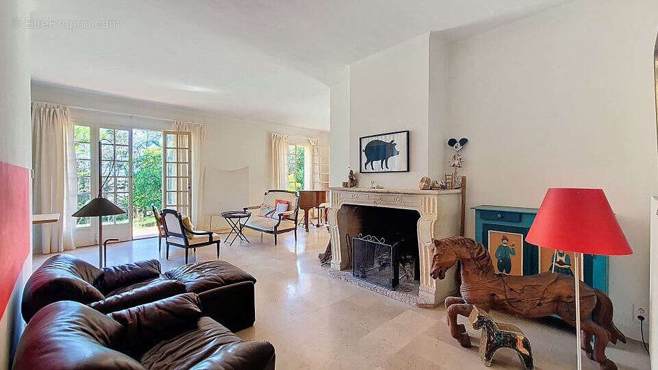 Maison Nebian 5 pièce(s) 175 m2 terrain 3229 m2 - photo 4