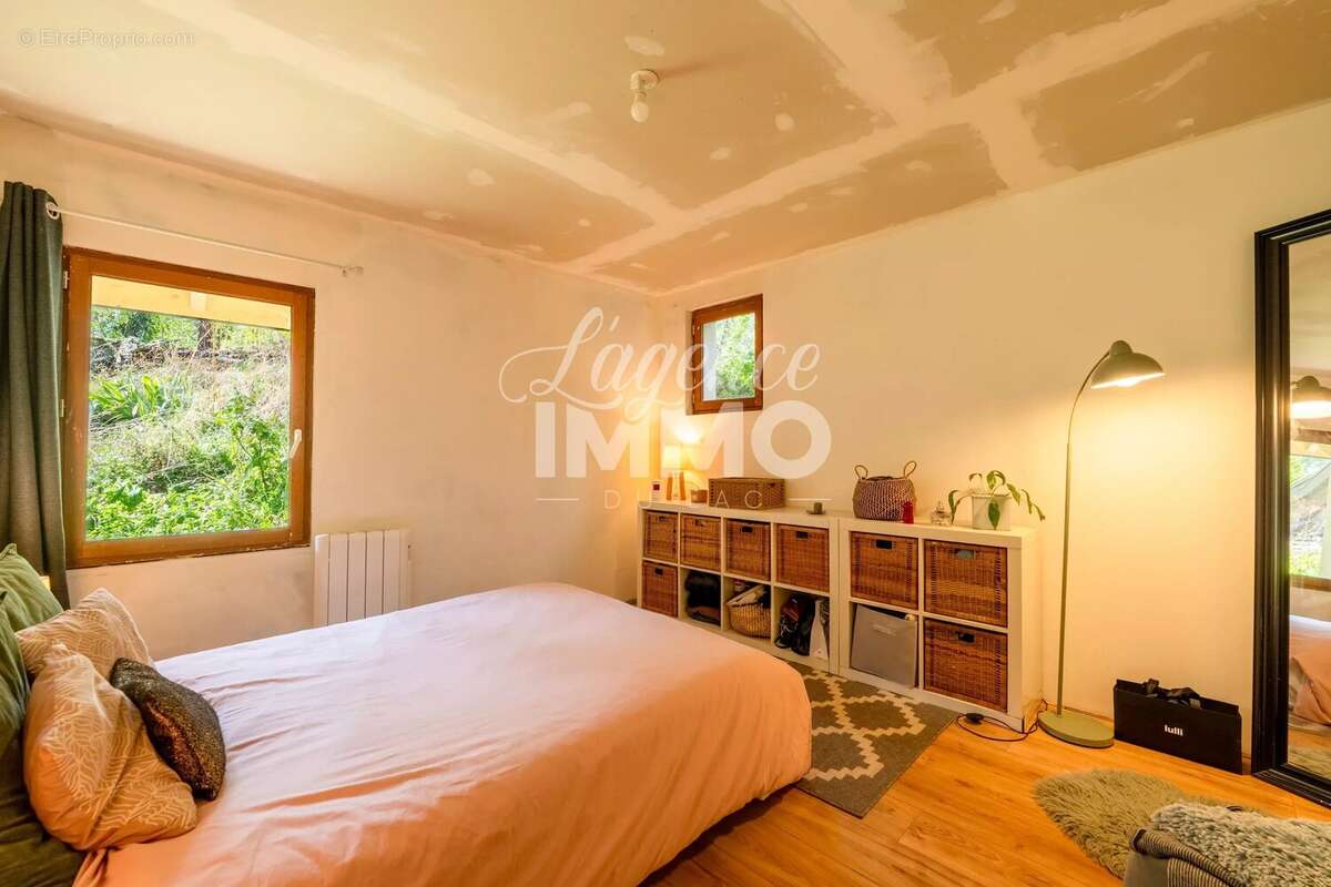 Triplex à DUINGT avec vue lac et grand jardin - photo 10