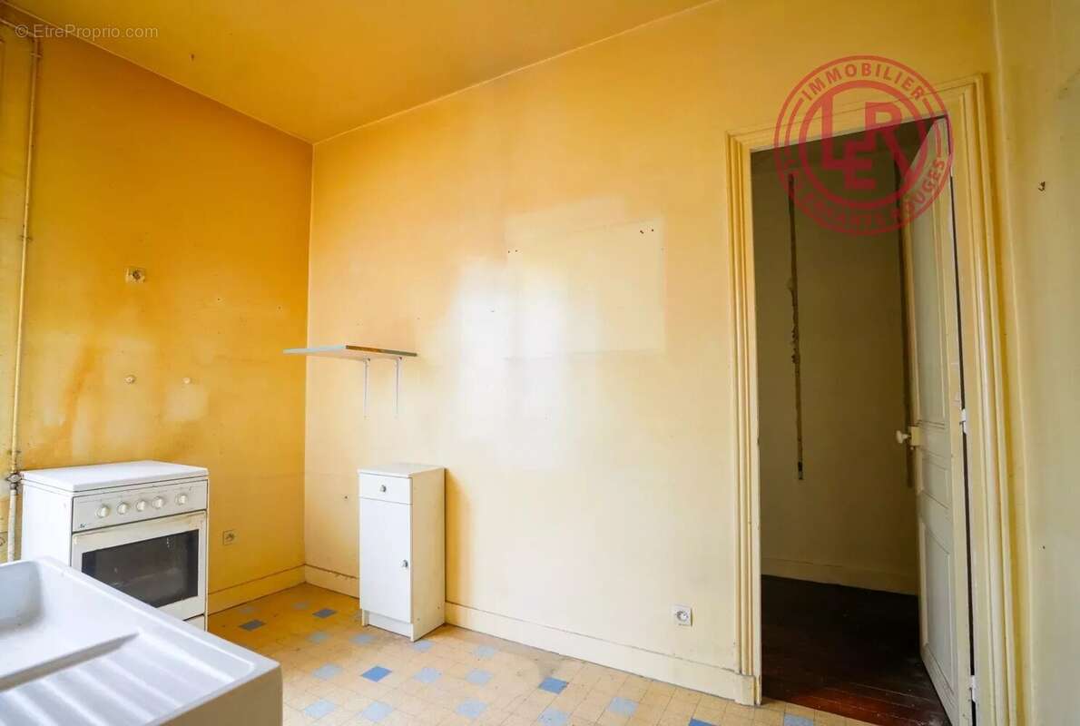 Appartement à PARIS-10E