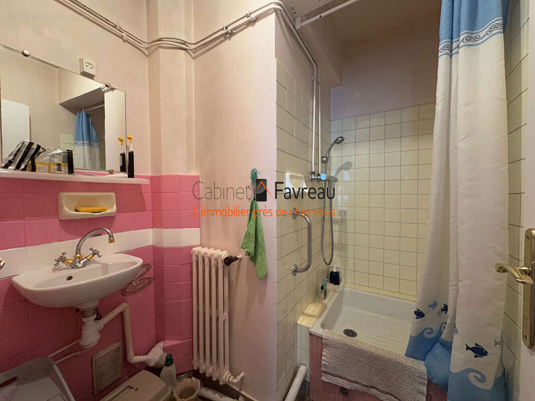 Appartement à L&#039;HAY-LES-ROSES