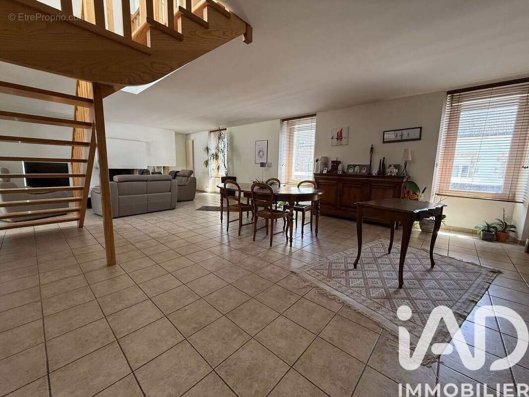 Appartement 173 m² à Belz  - photo 4