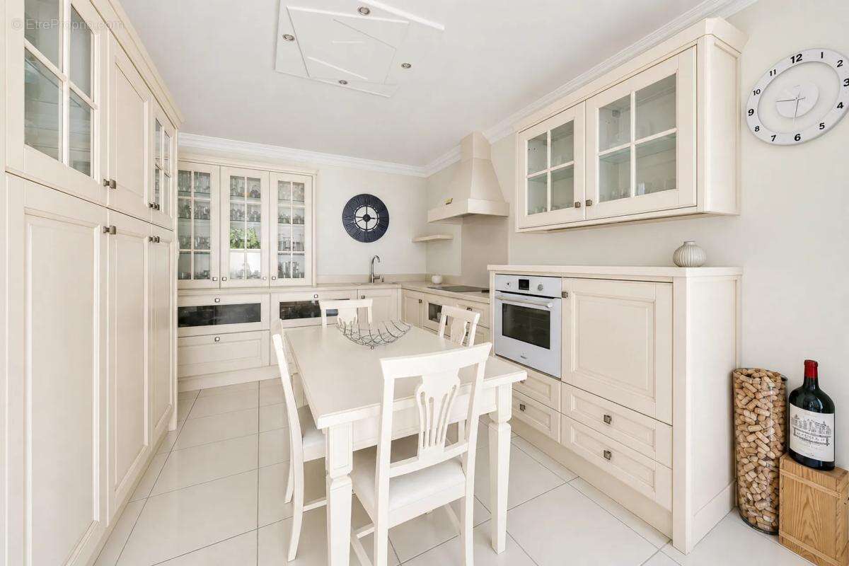 Maison louée 10 pièces 180 m² à Parempuyre - photo 6