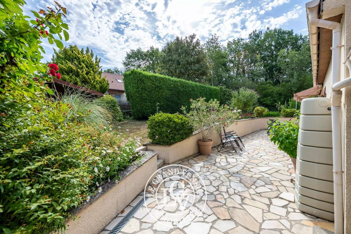 Proche barbizon- maison familiale  - 4 chambres - carport double - terrasse - jardin - photo 6