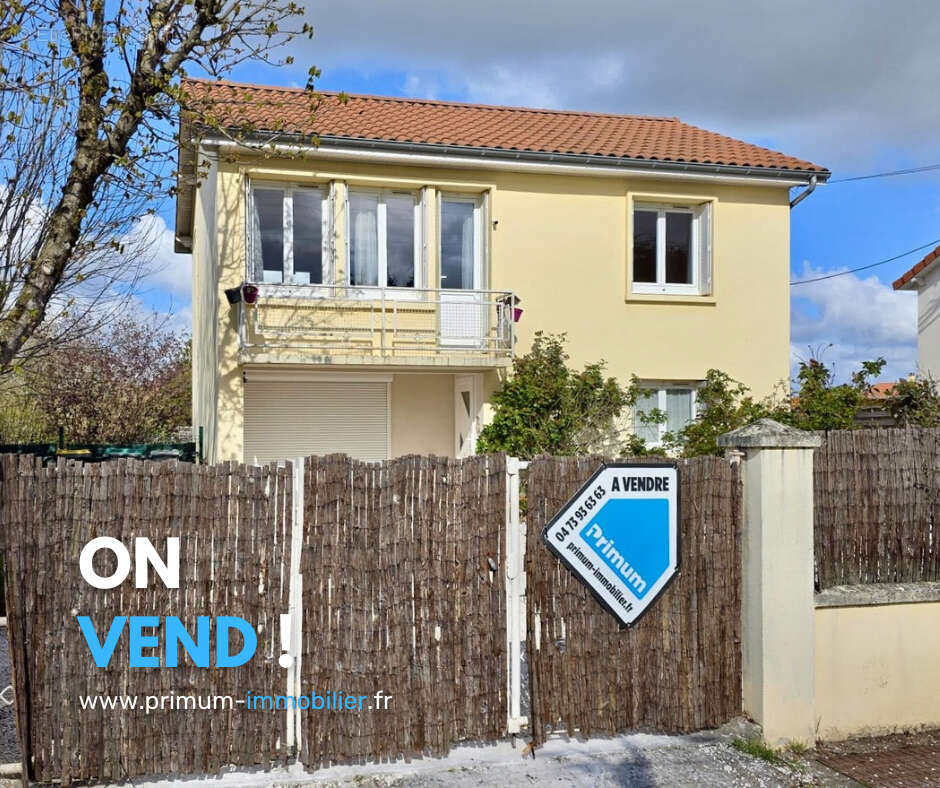 PONT-DU-CHÂTEAU / Maison individuelle de ville avec jardin, terrasse couverte et garage ! - photo 13