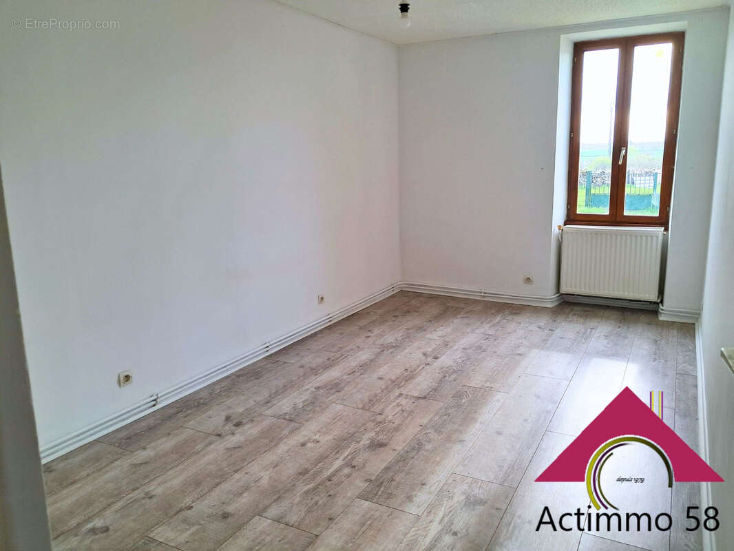 Maison à OUROUER-LES-BOURDELINS