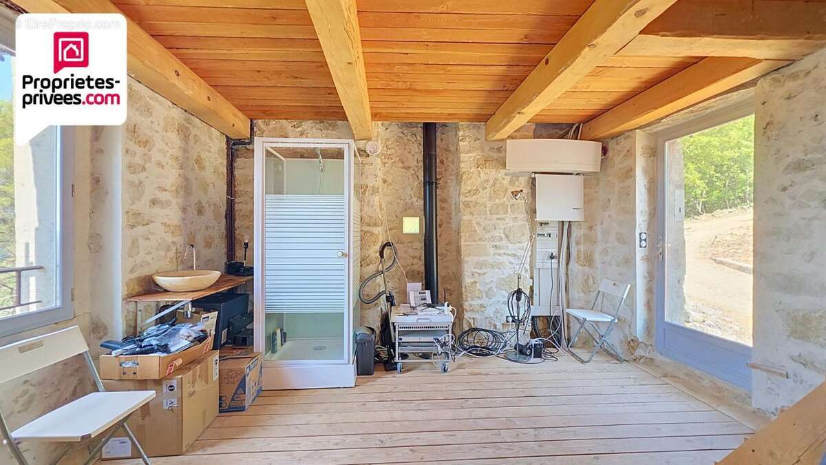 Tour en pierres amenagee avec terrain de 7 hectares et vue panoramique sur la vallee de la siagne - photo 12